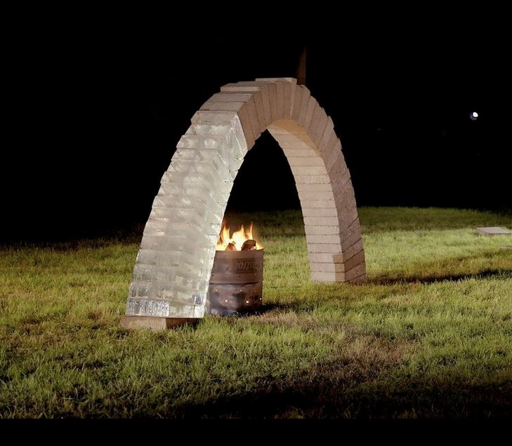 ice-and-concrete freestanding arches