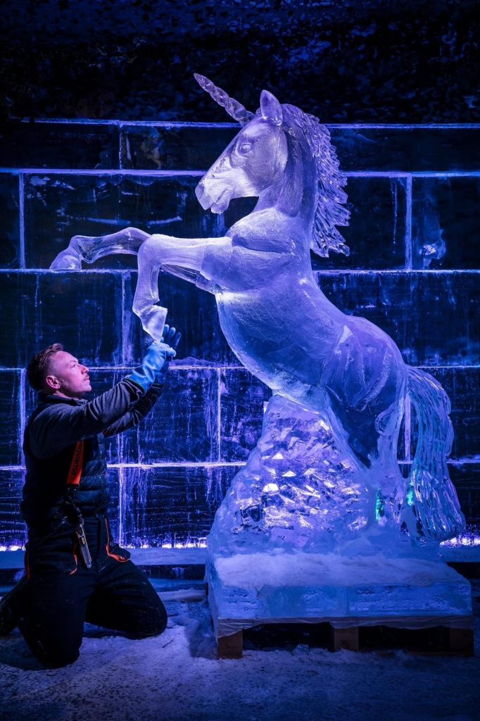 unicorn-ice-sculpture